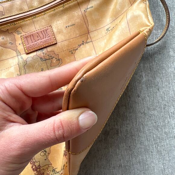 1a Classe Alviero Martini Geo Classic Crossbody Bag - Picture 8 of 12